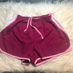 CHAMPION DOUBLE DRY SHORTS SIZE MEDIUM